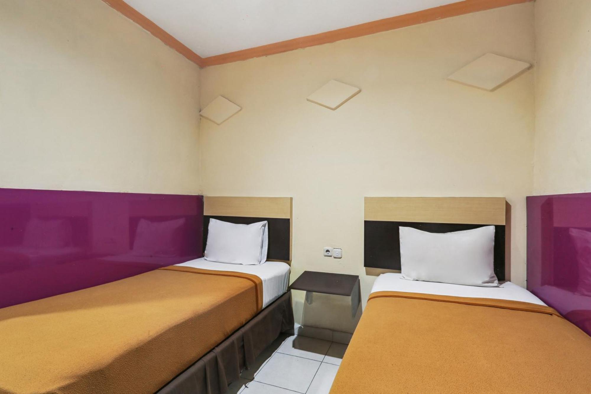 Collection O 93163 Hotel Grand Kartika Parepare Esterno foto