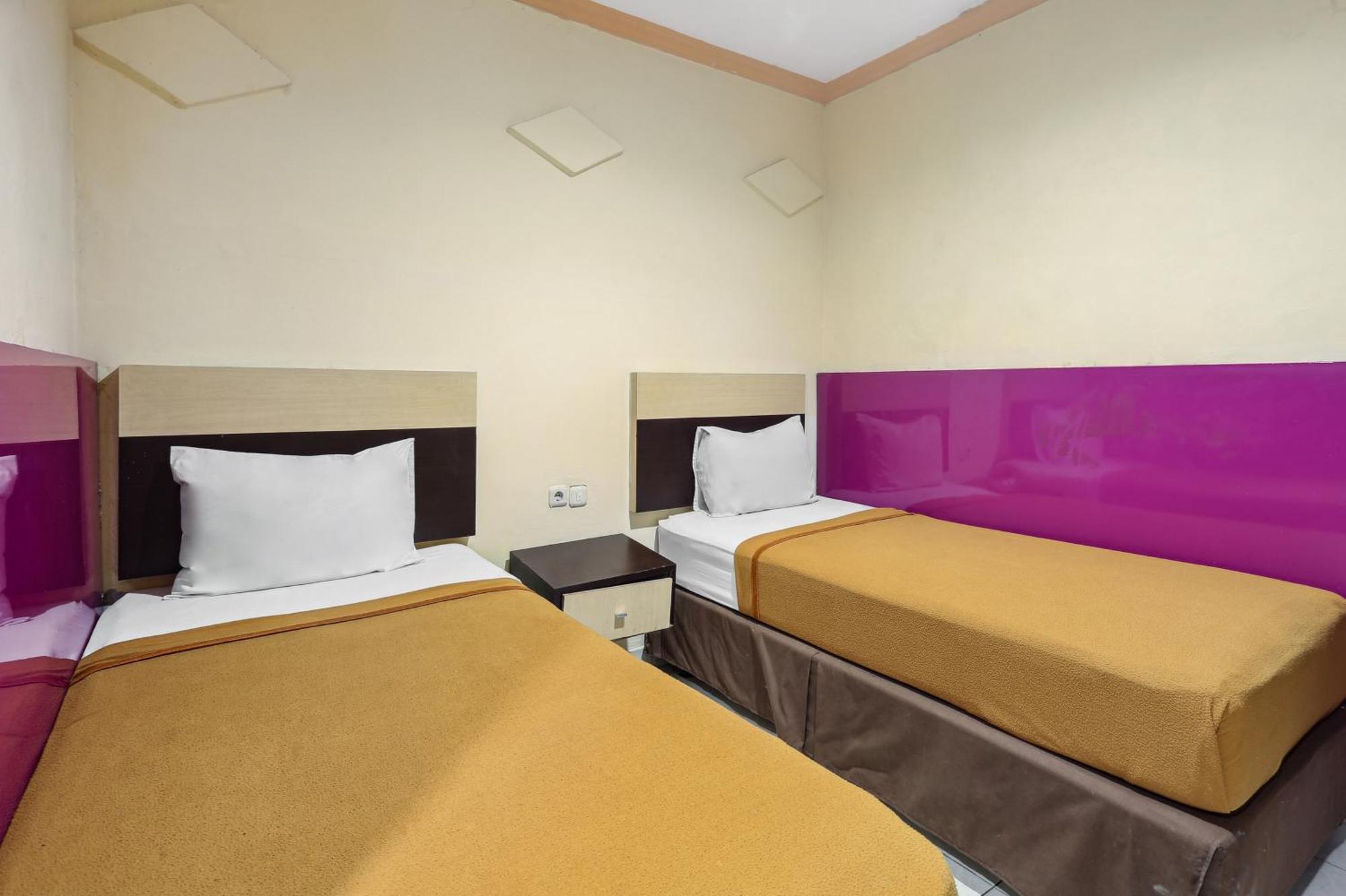 Collection O 93163 Hotel Grand Kartika Parepare Esterno foto